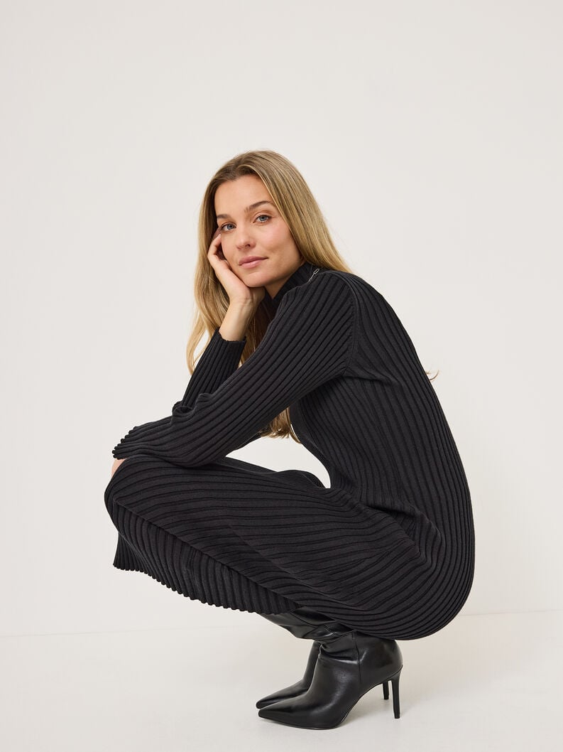 abito in maglia - nero taw1029-80009 compra tamaris maglie online
